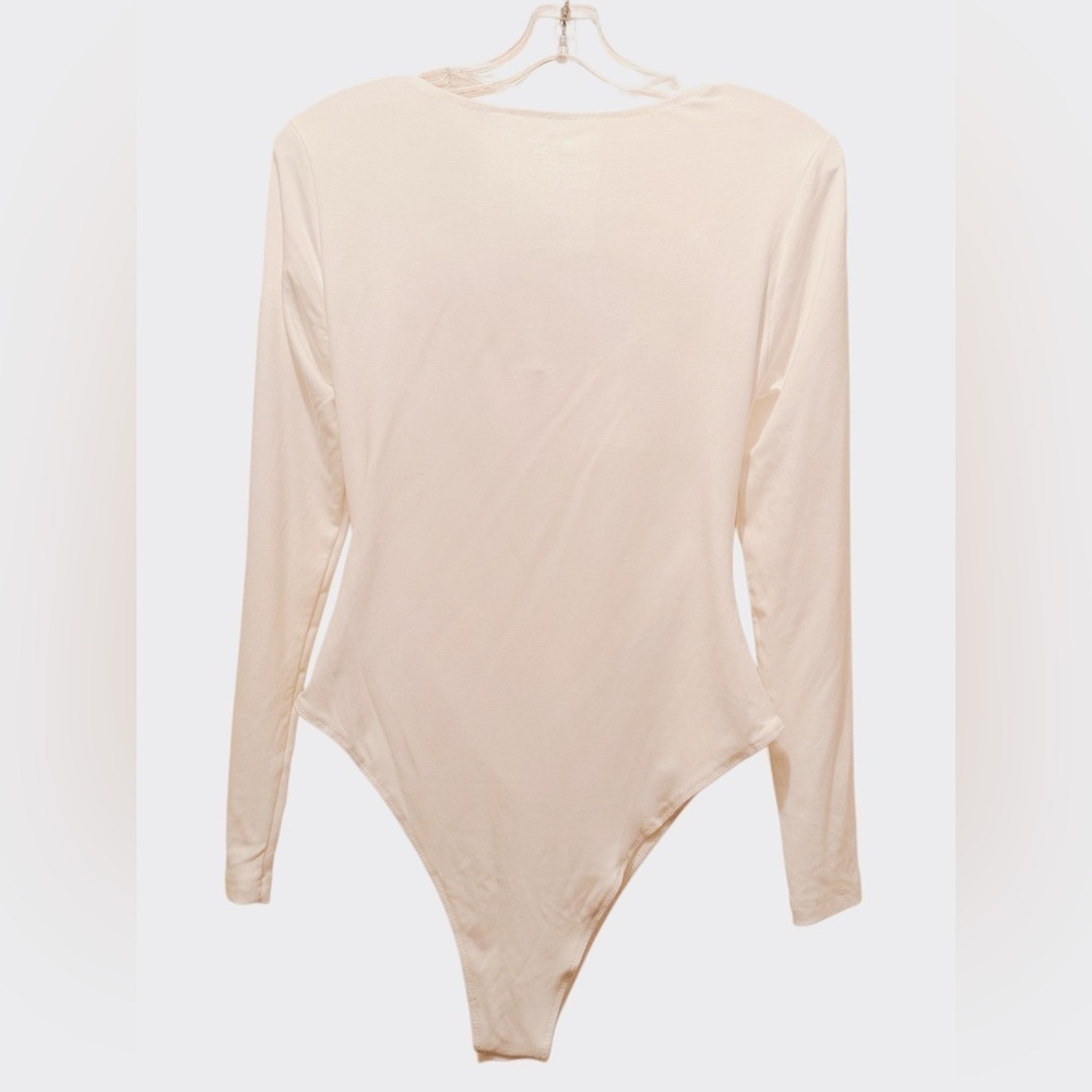 NWOT Women’s Long Sleeve Bodysuit White Size L - Picture 5 of 7